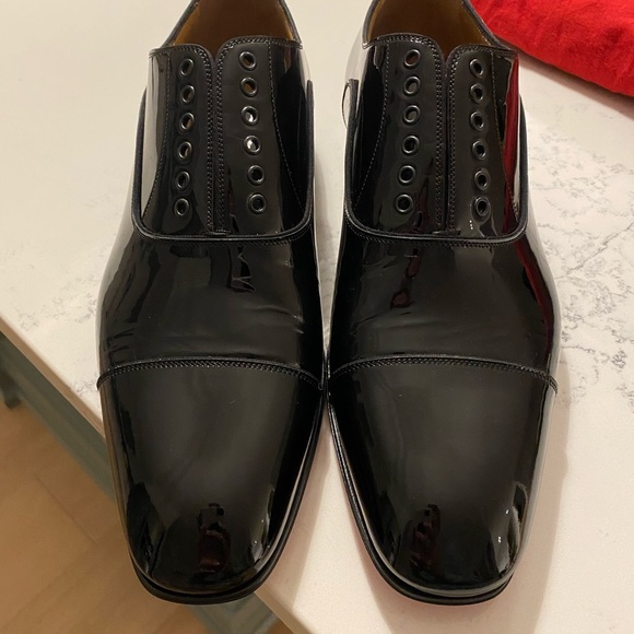 CHRISTIAN LOUBOUTIN GREGGO FLAT DRESS SHOES - Picture 7 of 8